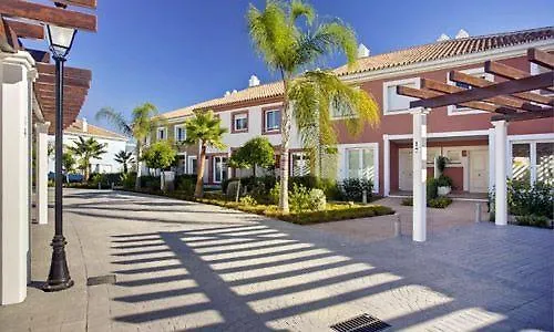 Cortijo Del Mar Resort Estepona Apartment